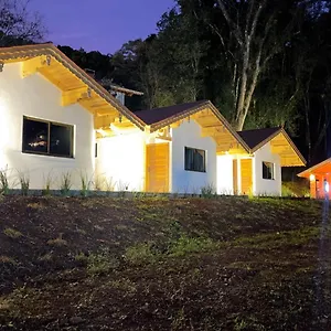 https://cabana-refugio-alpino.santa-catarina-brasil.com